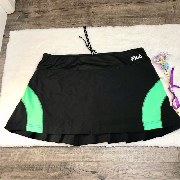 Fila Sport Tennis Skirt Women’s Short Size Large - Picture 11 of 13